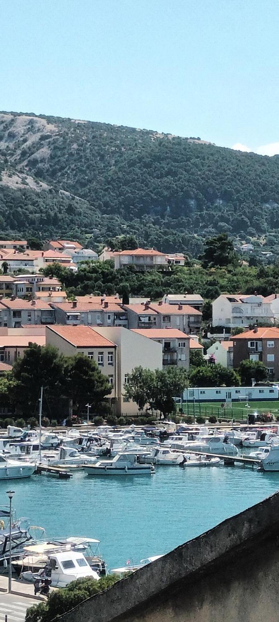 Apartment Park *